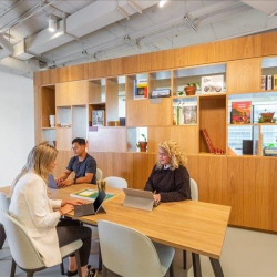 Serviced office centre to lease in Melbourne