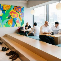 Interior of 7-24 Nakasu, 3 Chome- Gates Fukuoka