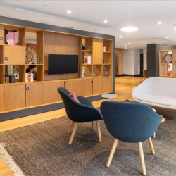 Office accomodations to hire in Hanoi