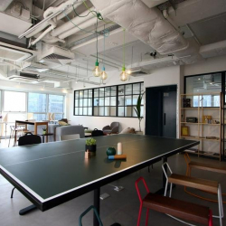 Office accomodations in central Hong Kong