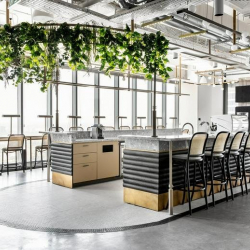 Executive office to let in Bnei Brak