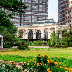 Executive office centres in central Jakarta