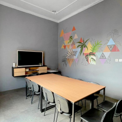 Jl. Agus Salim No.18E, Sondakan, Kec. Laweyan