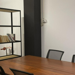 Jl. Arifin No.89, Kepatihan Kulon, Kec. Jebres office accommodations