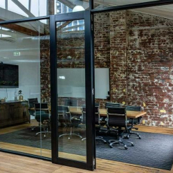 Executive office centre to let in Melbourne