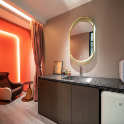 Offices at Level 18, China World Tower A, No. 1 Jianguomenwai Avenue, Chaoyang District