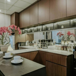 Menara Rajawali, Jalan Doctor Ide Anak Agung Gede Agung, Level 7, Kawasan Mega Kuningan Jakarta Selatan executive suites
