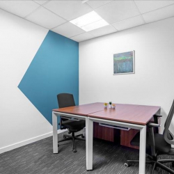 Nidakule Goztepe, Merdivenköy Mah. Bora Sok., No:1 Floor:7 Kadiköy executive suites