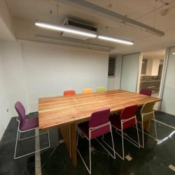 Interior of No. 59, Section 4, Zhongxiao East Road, Wanling Building, 2nd and 4th Floor
