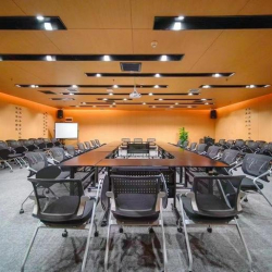 Serviced office to let in Xian