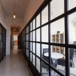 Exterior image of The Hive Prakanong, 5/F Chavanich Building, Sukhumvit Soi 69, Prakanong, Wattana