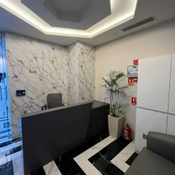 Office suites to let in New Delhi