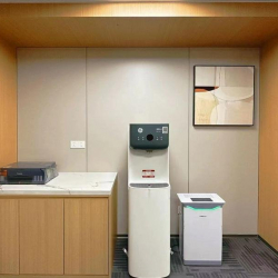 Offices at Xinhua Insurance Building, 5th and 6th floors, No. 171 Mintian Road, Futian District