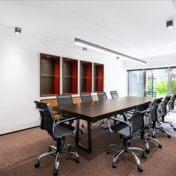 Office accomodation to rent in Istanbul