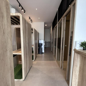 Office accomodations in central Bali. Click for details.