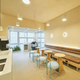 Office accomodation in Seoul. Click for details.