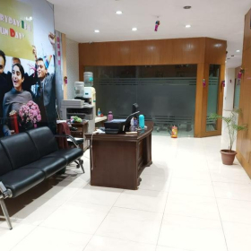 Interior of CBD Belapur Railway Station, Tower No.7, Platform Floor, J Block 2, Sector 11, CBD Belapur. Click for details.