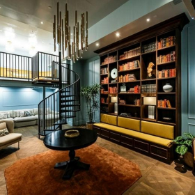 Interior of 28 Hoi Chak Street, Eastern Harbour Centre, Suite 1204. Click for details.