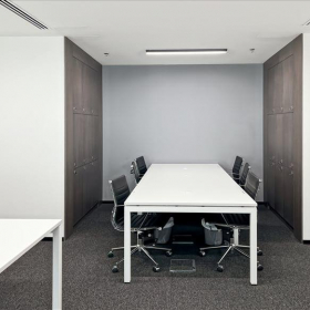 Image of Dubai executive suite. Click for details.