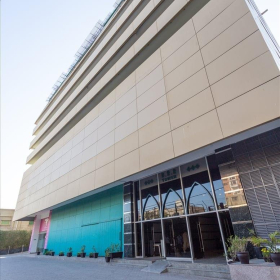 Executive suites in central Karachi. Click for details.