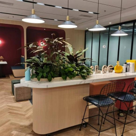 Image of Qingdao executive office. Click for details.