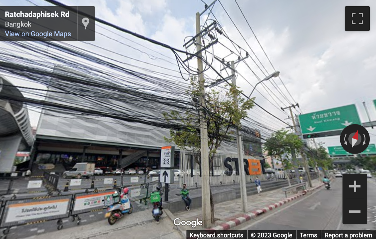 Street View image of 139 Ratchadaphisek Rd, Khwaeng Din Daeng, Khet Din Daeng, Bangkok