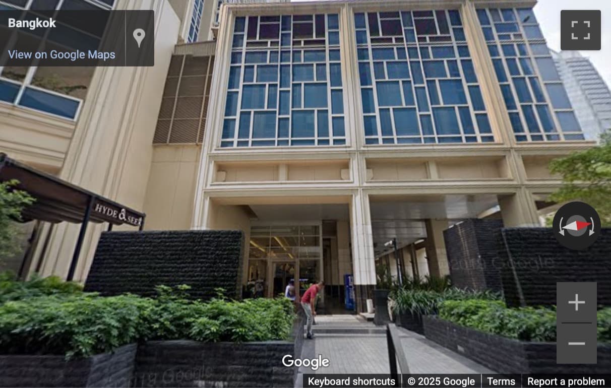 Street View image of Thanon Witthayu, Khwaeng Lumphini, Pathumwan, Bangkok